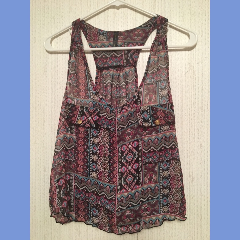(FREE when bundled!) Racer Back Tribal Print Top ✨